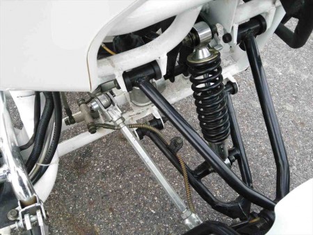 フロント機構のアップです。