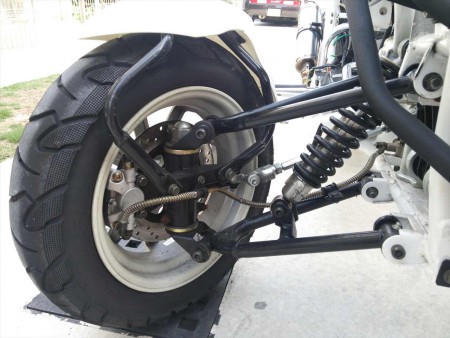 頑丈なフロント周りです。