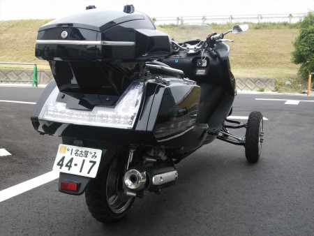 反対側にもサイド収納